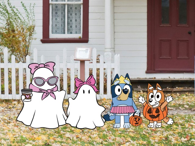 halloween lawn decor signs