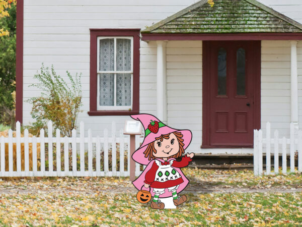 strawberry Shortcake halloween decor